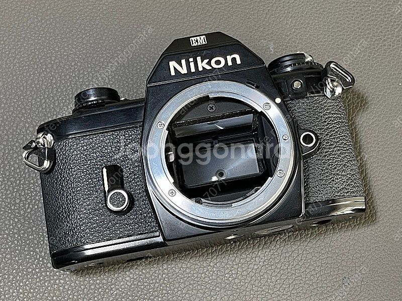 Nikon EM + 35-70mm F3.5 필름 카메라--2
