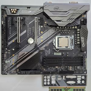 (개인) i7 8700k + 애즈락 Z370 ex4 익스4 + 램 8기가 팝니다.