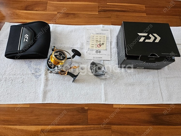 다이와 18토너 2500SH-LBD릴(본박스포함 풀구성...--0