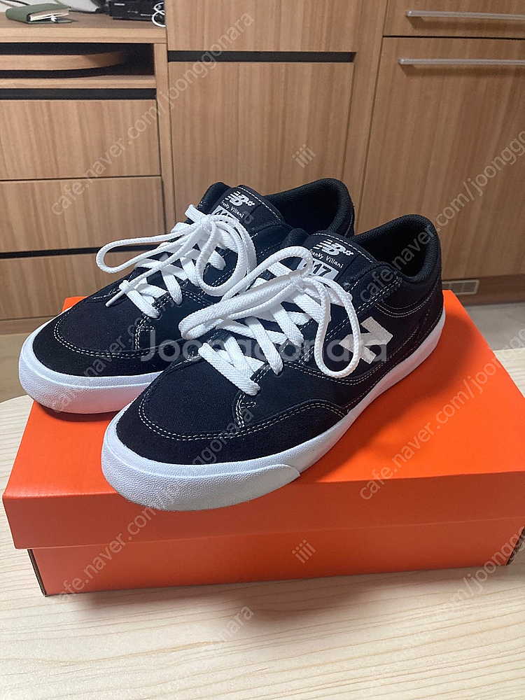 뉴발란스 x 프랭키 417 로우 270 사이즈. 991...--0
