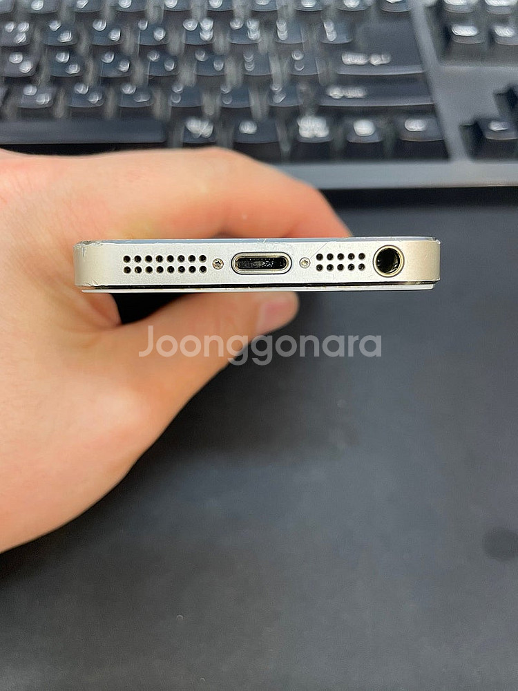 아이폰5S 골드 32GB 배터리100% 상태좋은 중고9...--5