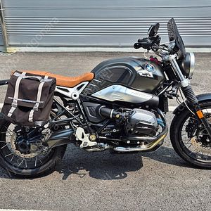 BMW R9T 스크램블러 2037km 주행 23년식 10월 출고