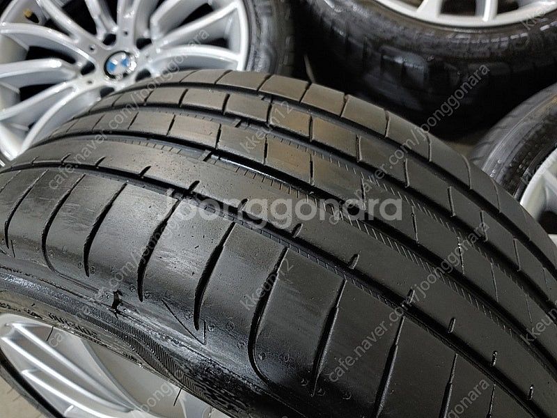 [판매] BMW F10 럭셔리 18인치 정품 휠타이어--6