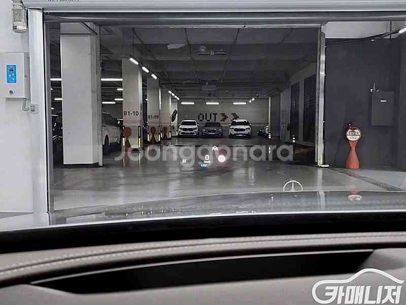 [벤츠]E-클래스 W213 E300 4MATIC 익스클...--4