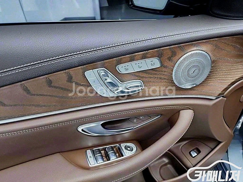 [벤츠]E-클래스 W213 E300 4MATIC 익스클...--6