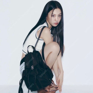 분크 헤이 더블 포켓 백팩 미듐 새상품 판매합니다