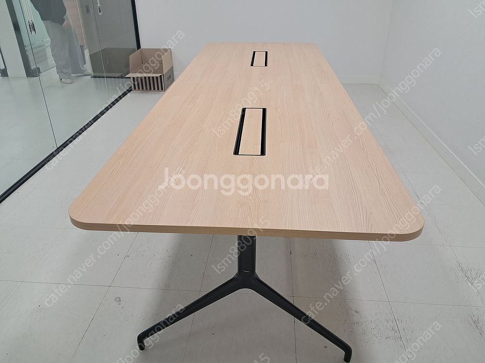 퍼시스 비콘회의용테이블 퍼시스회의용의자--2