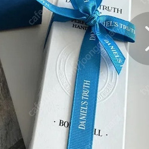 다니엘트루스 밤쉘 핸드크림 선물포장되어있는 미개봉새상품