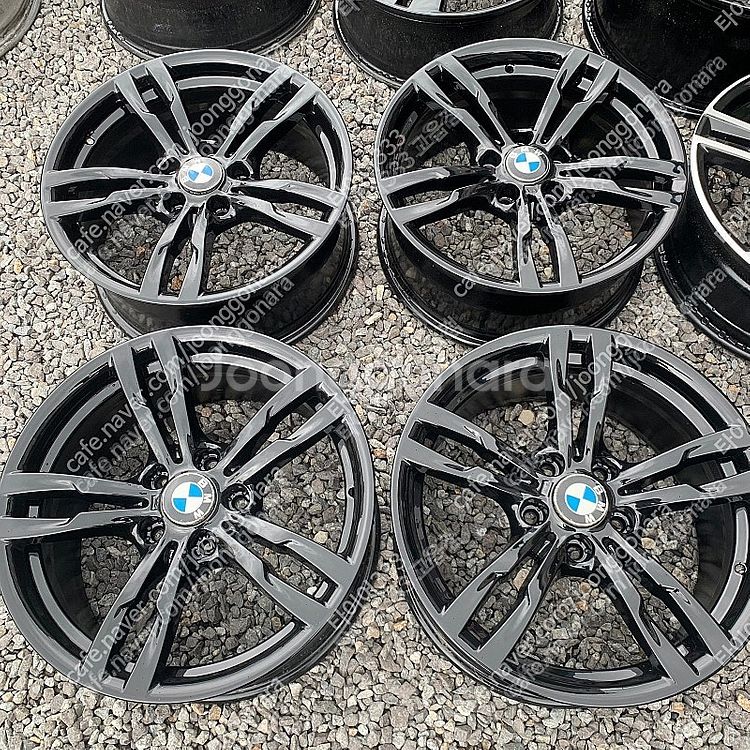 (판매)18인치 BMW 441M 유광블랙 순정휠타이어 ...--0