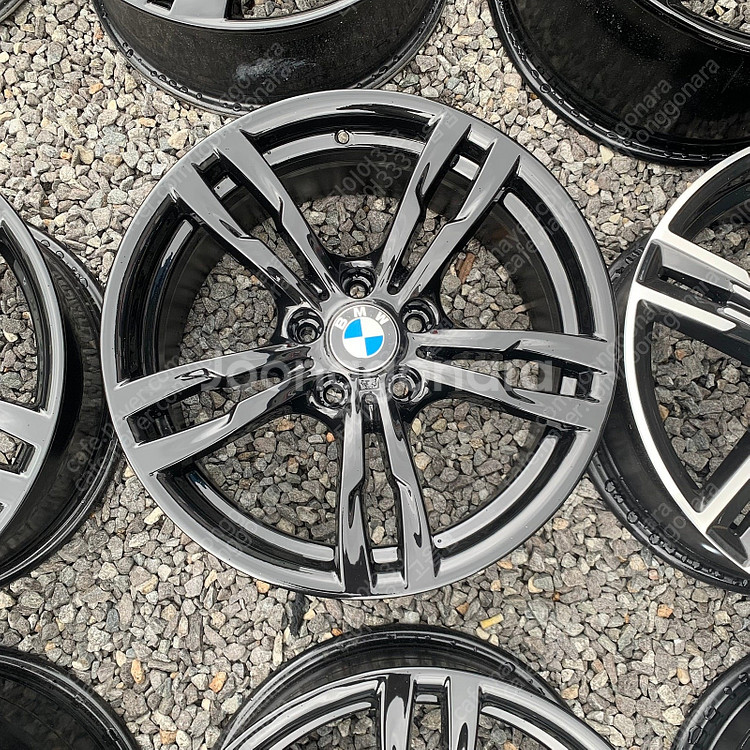 (판매)18인치 BMW 441M 유광블랙 순정휠타이어 ...--2