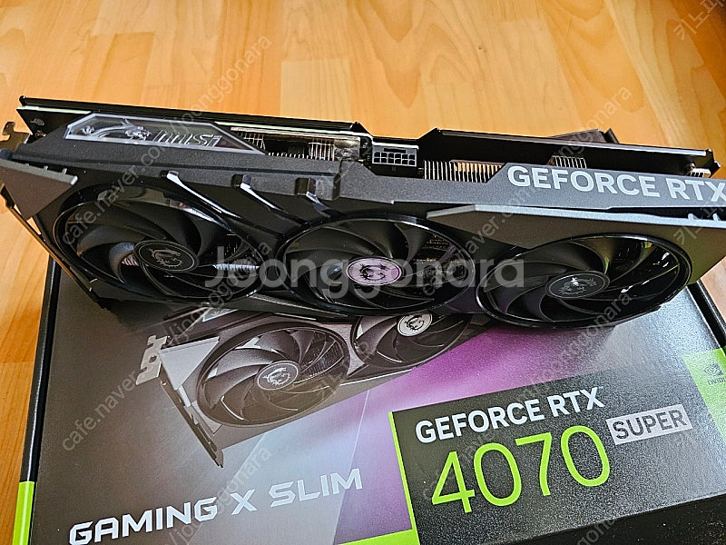 MSI RTX 4070 SUPER 게이밍 X 슬림--0