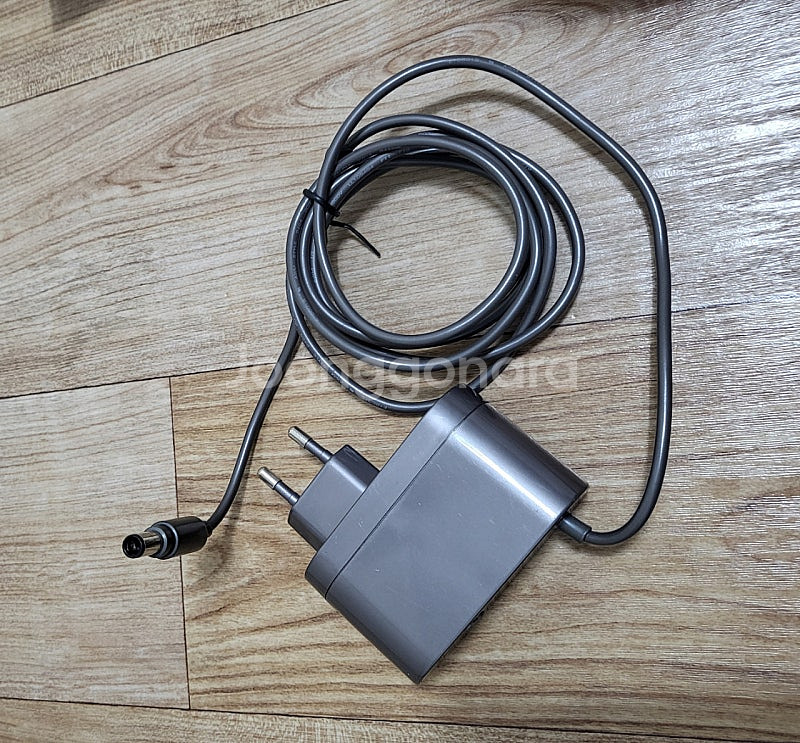 다이슨 dyson 정품충전기--4