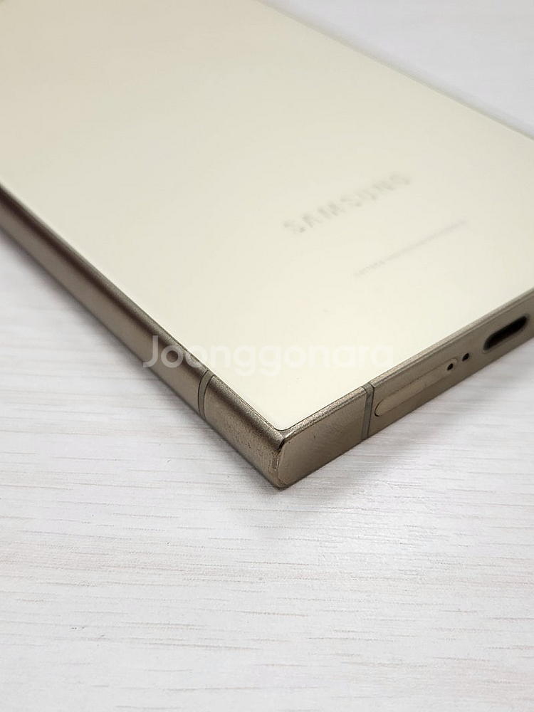 갤럭시 S24울트라 옐로우색상 512용량 상태좋은 무잔상 단말기 80만 판매합니다--5