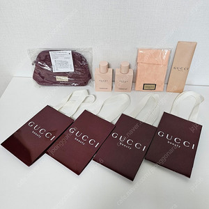 [새상품] 구찌 바디로션 100ml x2개 & 파우치 & 거울 & 네일케어세트 일괄 판매