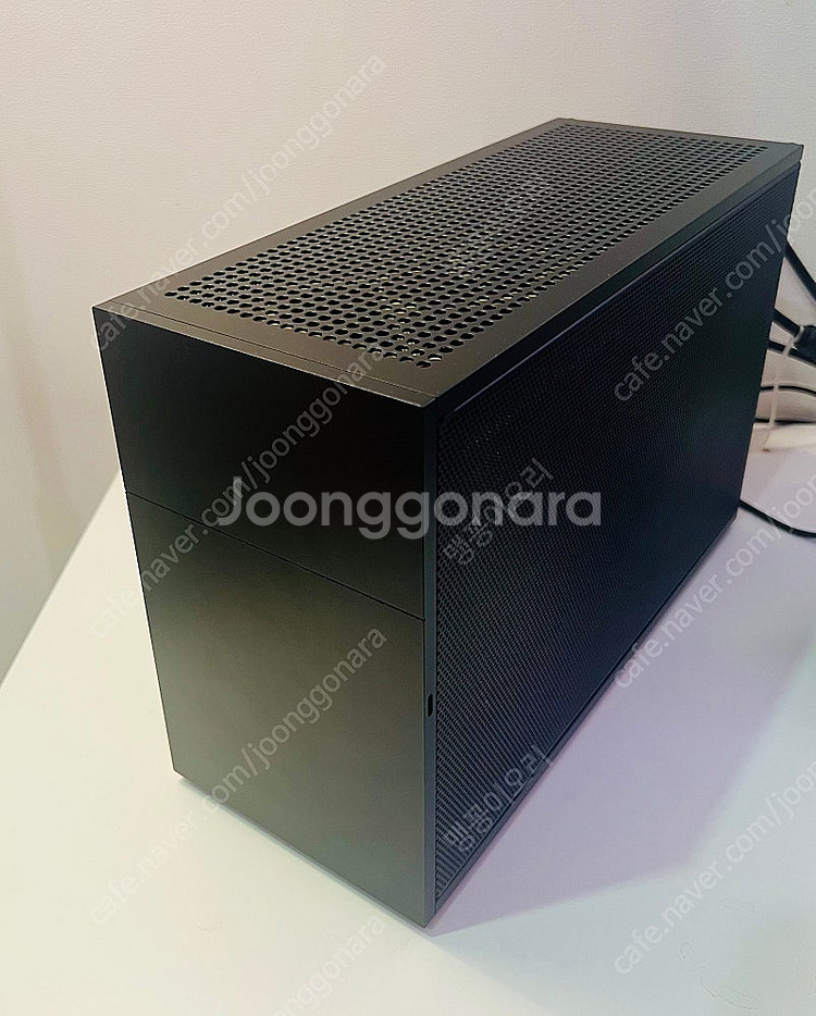 폼디 Formd T1 SFF 본체 (9070XT, 96...--0