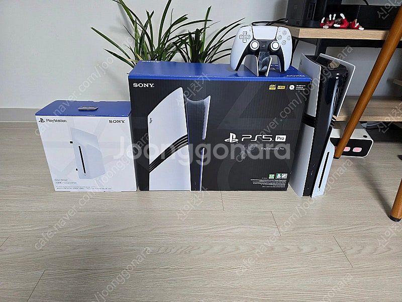 ps5 pro + 디스크드라이브 판매합니다.--0