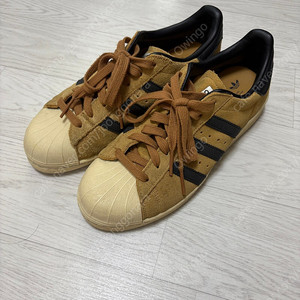 아디다스 슈퍼스타 82 브라운 265