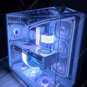 라이젠9 9950X3D 64GB RTX5090 리안리 하이엔드컴퓨터