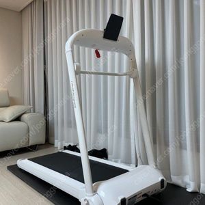 미사용새제품팝니다. 최신 고급형 런닝머신 워킹패드 워킹머신 저렴하게 팝니다