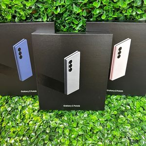 삼성 갤럭시 Z폴드6 512G 자급제 새제품 팝니다.