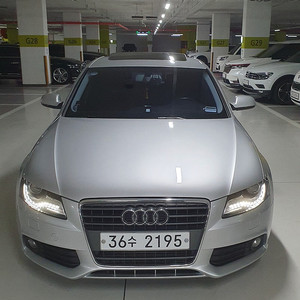 아우디 2011년 5월식 A4 2.0 가솔린
