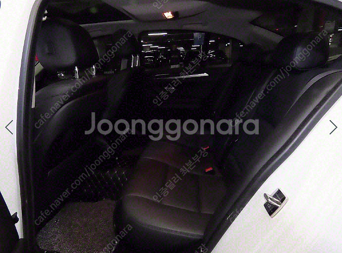 중고BMW 무사고 차량 관리 상태 최상급! 새하얀 화이...--8