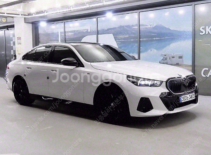 중고BMW 24년식 신차급 컨디션! 브라운시트 화이트바...--3