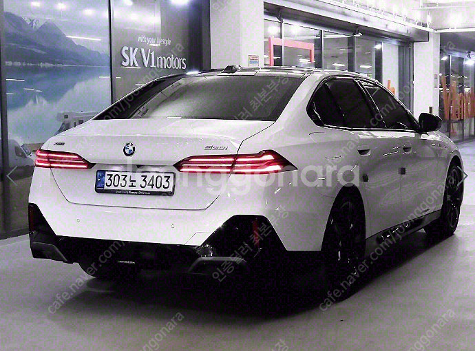 중고BMW 24년식 신차급 컨디션! 브라운시트 화이트바...--5