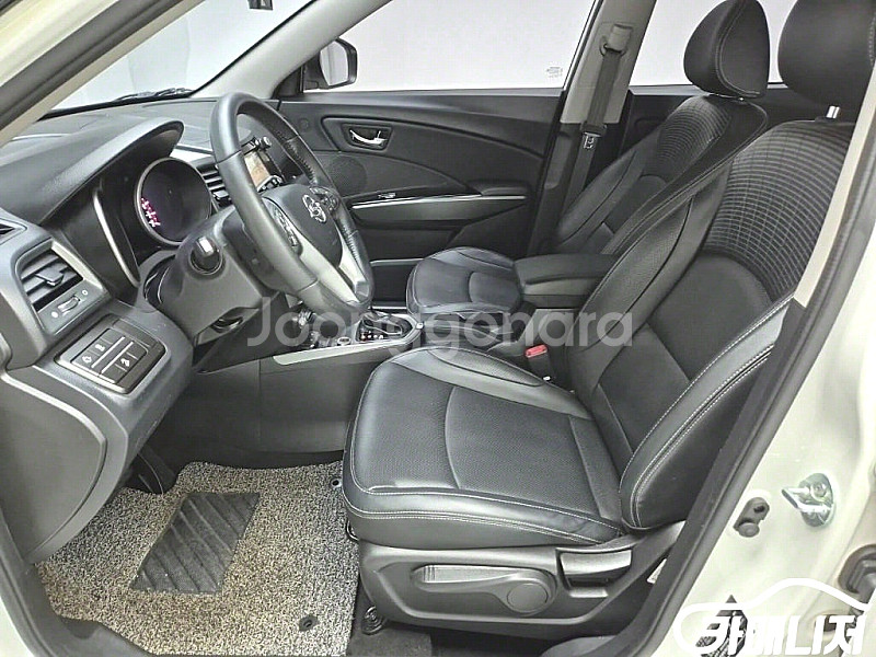 티볼리 아머 2WD 디젤 VX 2019 년 중고차◆전액...--2