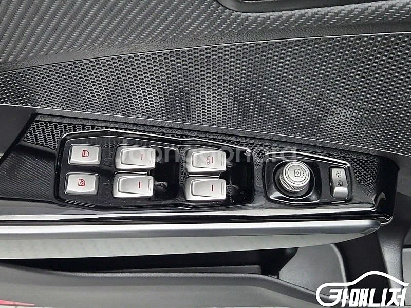 티볼리 아머 2WD 디젤 VX 2019 년 중고차◆전액...--8