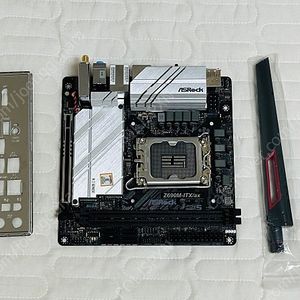 ASROCK Z690 ITX wifi ddr4 메인보드 판매합니다.