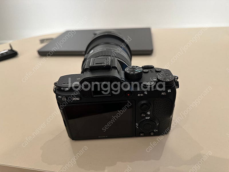 SONY A7M3 바디 + 번들렌즈 판매--5