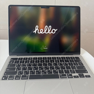맥북에어 13인치 m3 실버 8코어 16GB 256GB (보증 26년 2월까지, 거의 새상품)