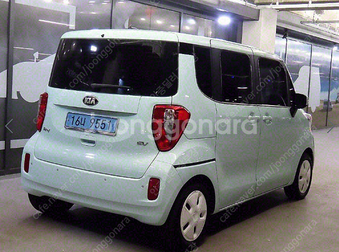 레이중고차시세 주행거리 짧은 차량! 깨끗하게 관리 잘된 전기차입니다! 강추!--9