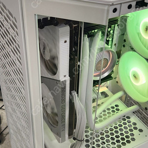 게이밍 고사양 컴 팝니다 라이 젠 7500f 램 32g 삼성 SSD1테라 RTX4070SUPER 파워 750 WIN11정품 수원