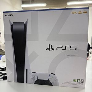 PS5 초기 디스크버전 + PS포탈(사용 별로 안했어요) + 듀얼센스엣지 + 무선해드셋(이건 덤입니다) 일괄 65에 판매합니다.