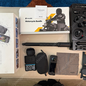 Insta360 X4 액션캠 어드벤처 / 모터사이클 번들 민트급