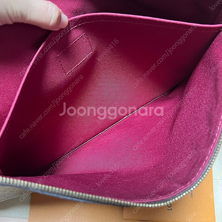 루이비통 모노그램 에튀 보야주 푸시아 클러치백--3