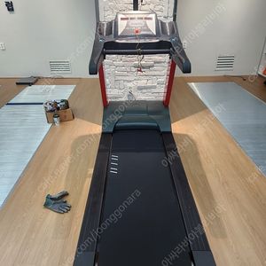 헬스장용 런닝머신 판매합니다