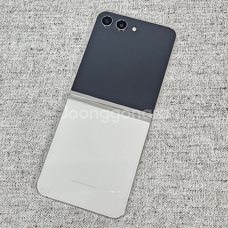 깔끔컨디션 무잔상 갤럭시 Z플립5 256G 화이트 14...--0