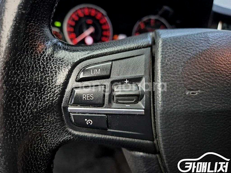 [BMW]5시리즈 (F10) 520d xDrive M 에어로다이나믹 2016 년 경유 중고 중고차 전액할부☆중고차리...--7