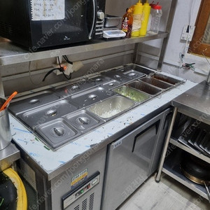 대전세종 우성반찬냉장고1500입니다 상부선반포함입니다