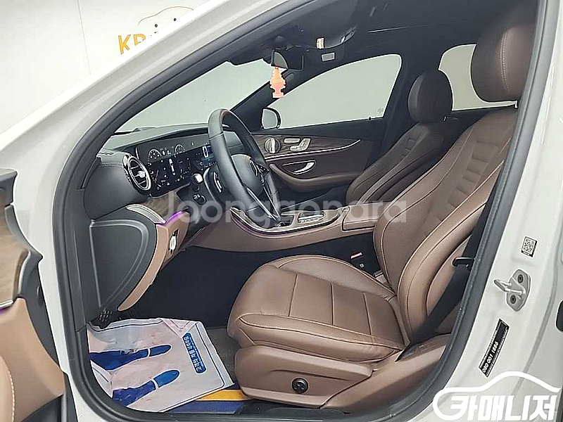 [벤츠]E-클래스 W213 E220d 4MATIC 익스...--2