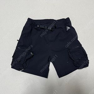 나이키 ACG 카고 반바지 남성용 32인치 판매합니다
