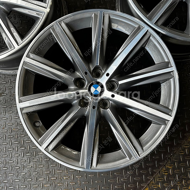 18인치 BMW G30 5시리즈 럭셔리 순정휠 1대분 ...--2