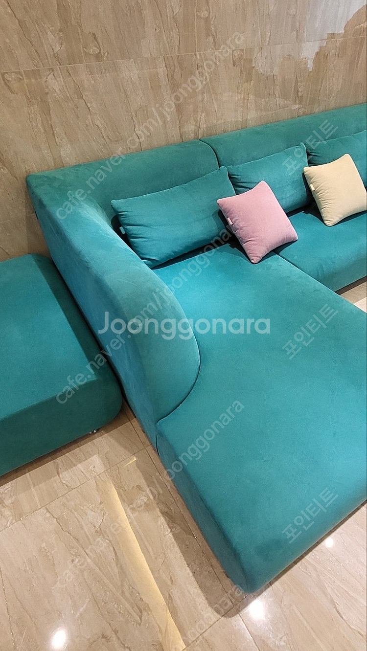 헷세드 쇼파 판매중입니다--0