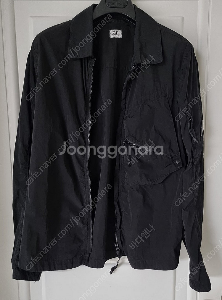 cp컴퍼니 지퍼 포켓 나일론 셔츠 바람막이 블랙--0