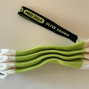 올리브영 25주년 HBD Pouch
