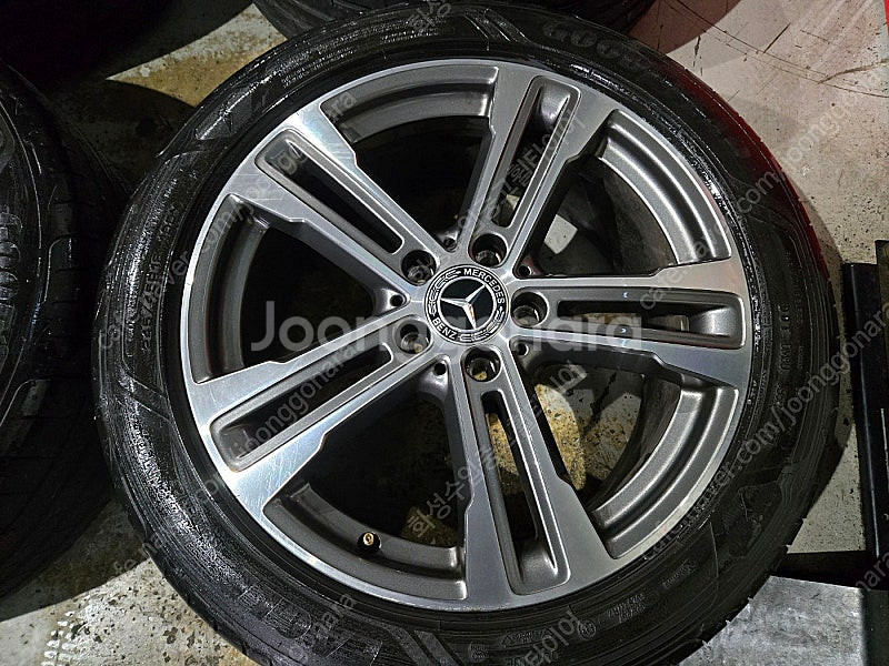 W213 벤츠E클래스 18인치 순정 휠타이어 판매합니다--1