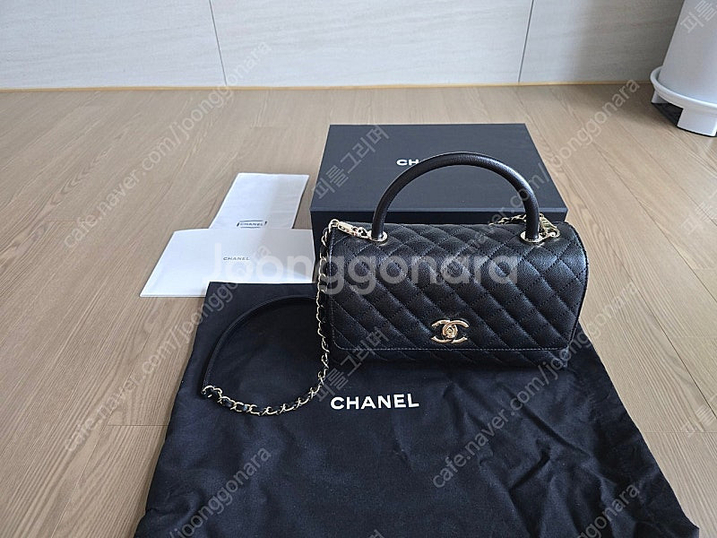 샤넬 코코핸들 블랙 캐비어 아웃스티치 (구미듐 현라지)핸들 블랙 ﻿ A92991--0